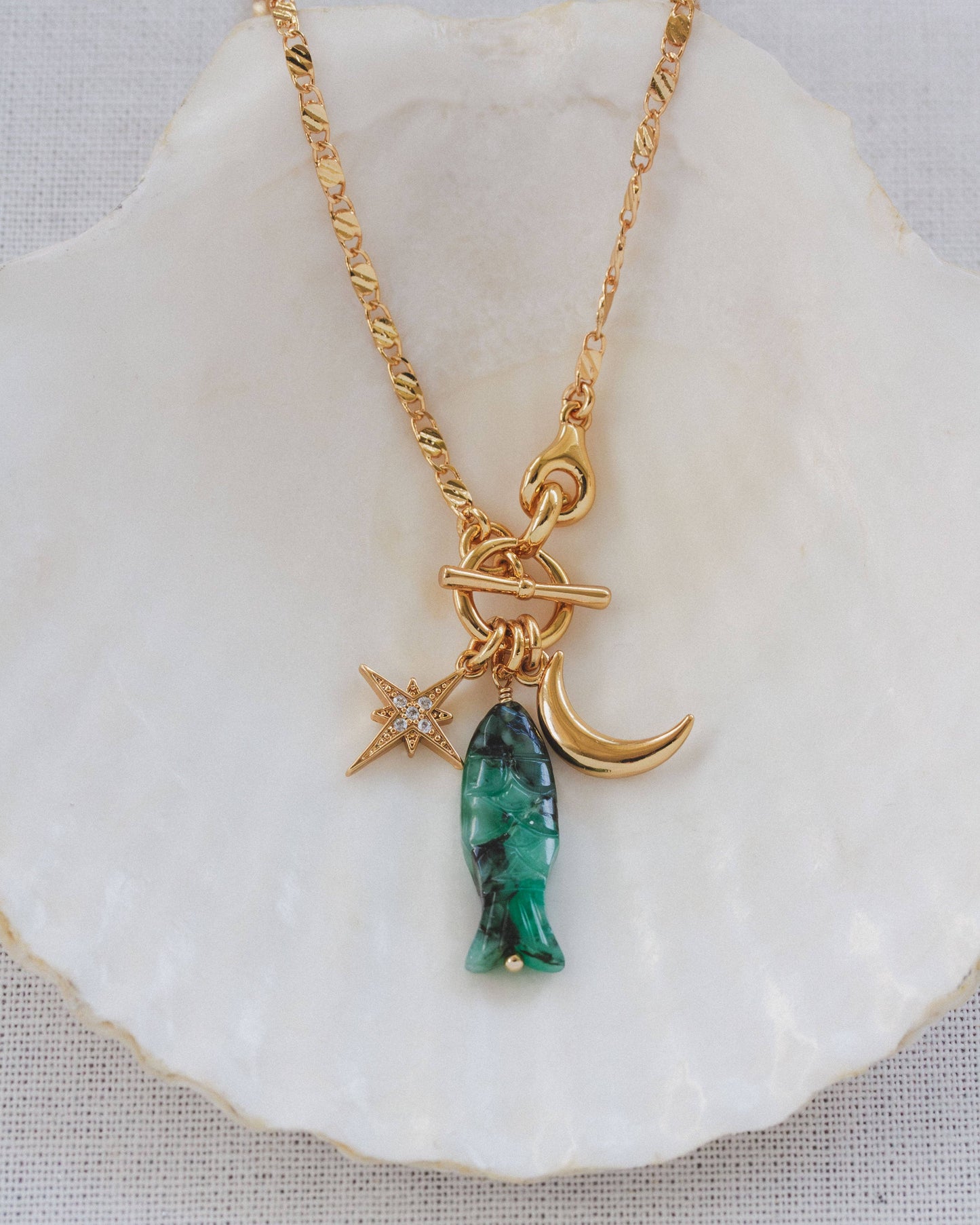 Pesca de La Luna Gemstone Toggle Front Necklace - Emerald
