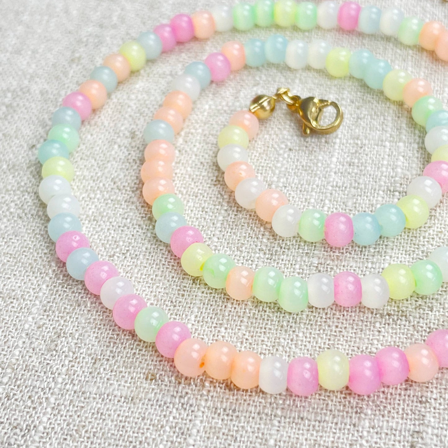 Mixie/// Sorbet Mixed Czech Glass Beaded Necklace: 18inch