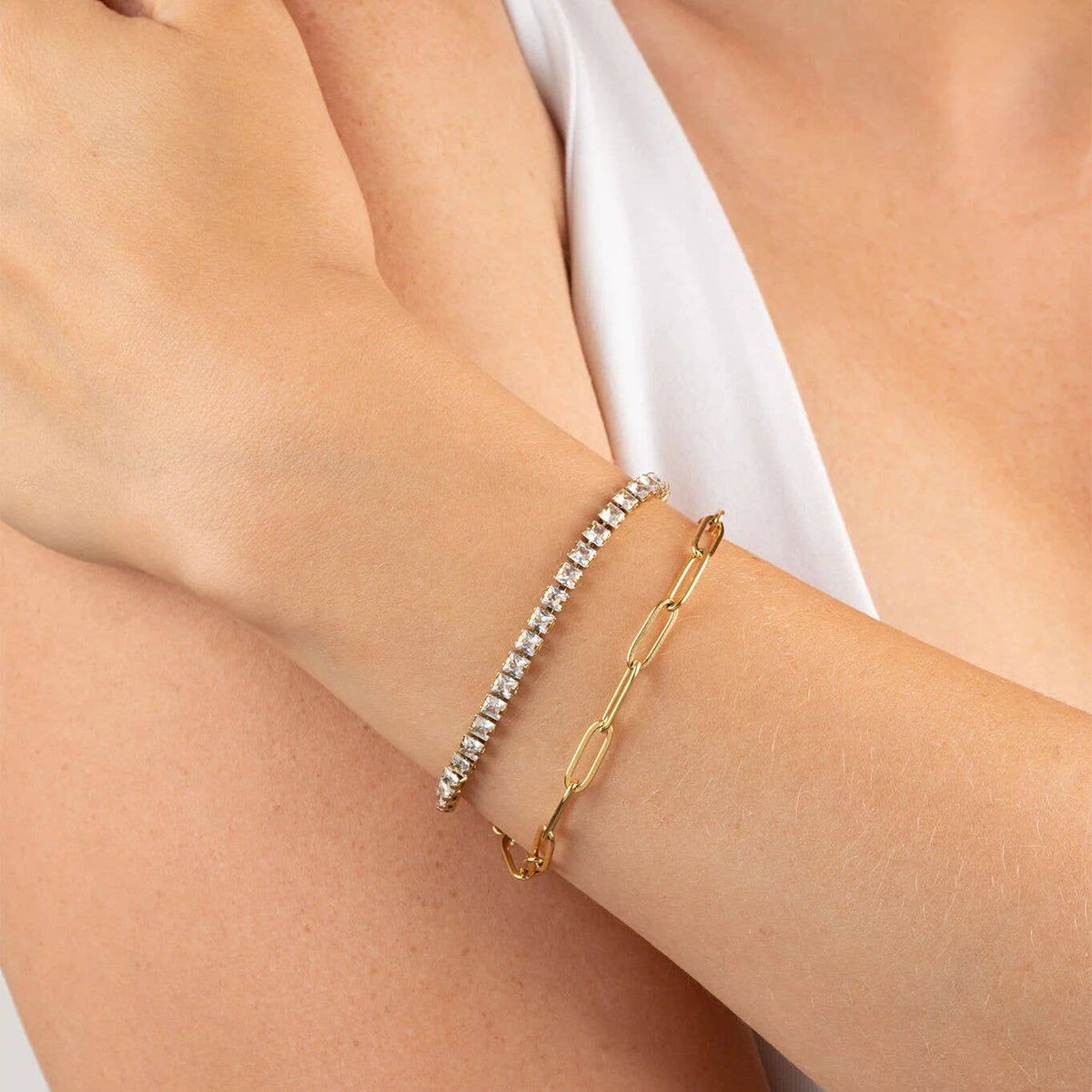 14K Gold Filled Plus™ 4mm Paperclip Chain Bracelet: Gold / 7"