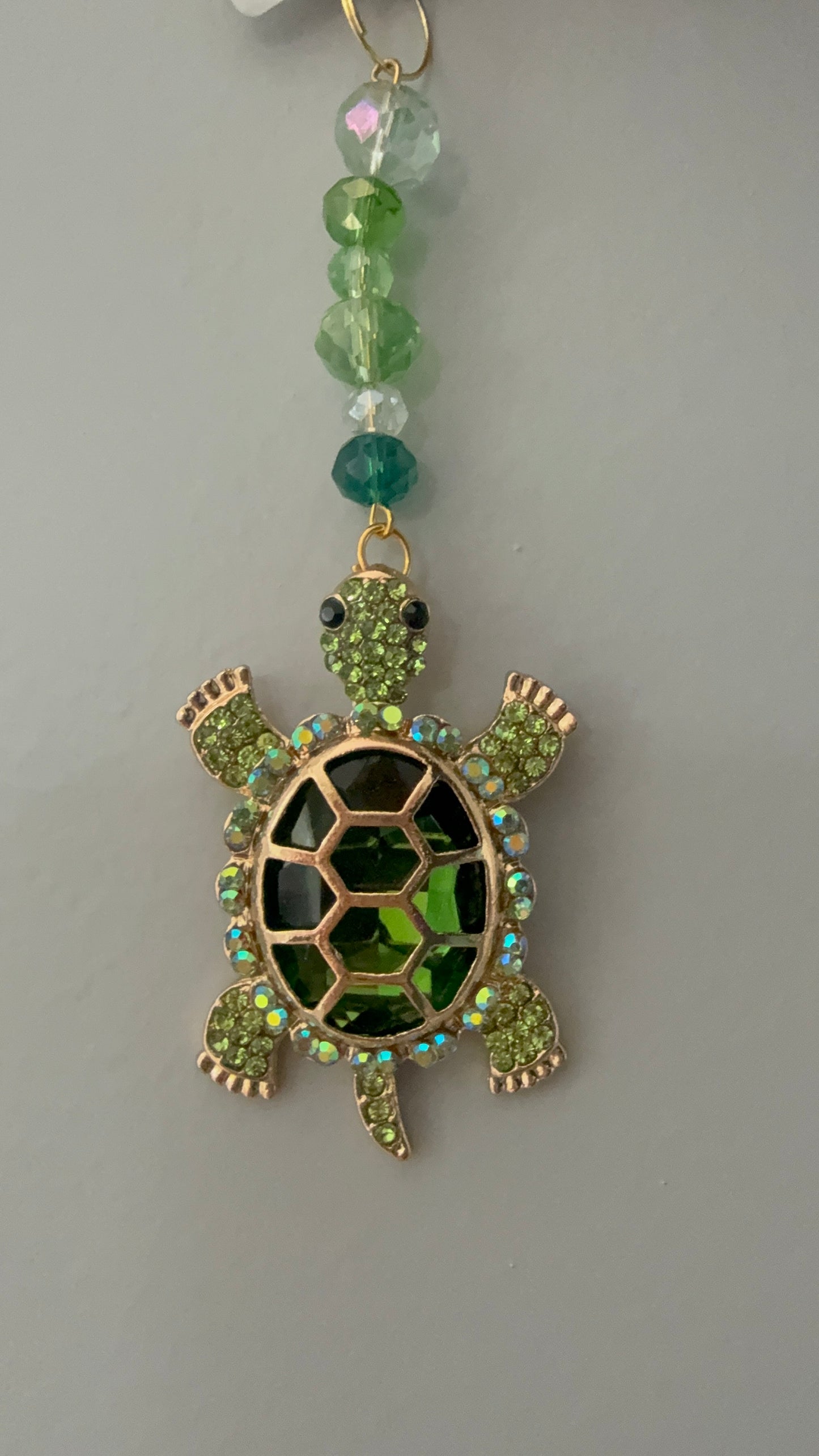 Green turtle mini suncatcher