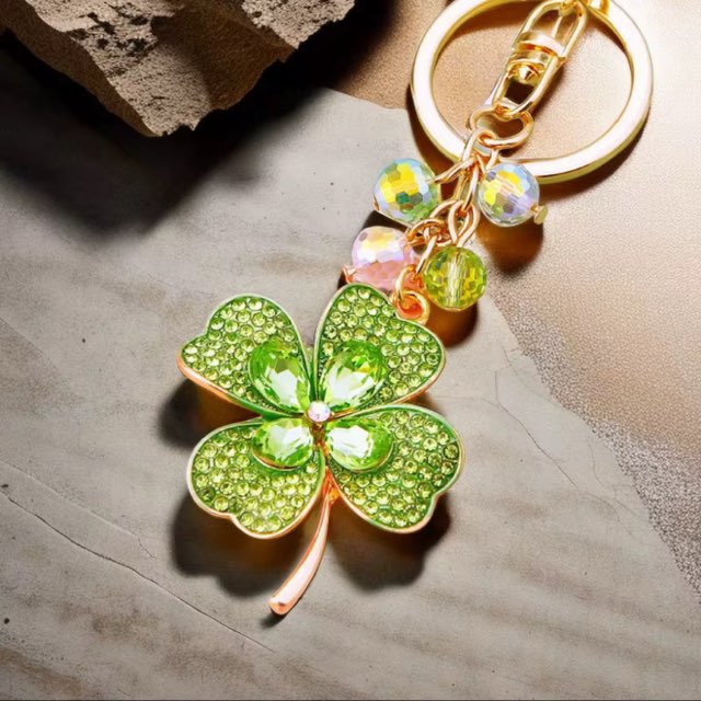 Crystal Shamrock with Crystal Accents