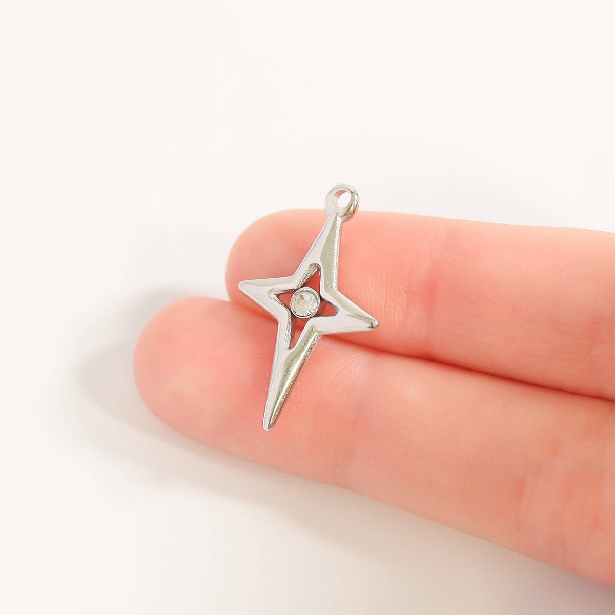 18K Gold PVD Stainless Steel Compass Star Charm: Gold